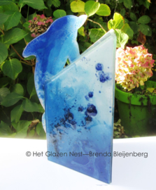 Blauwe urn met dolfijn