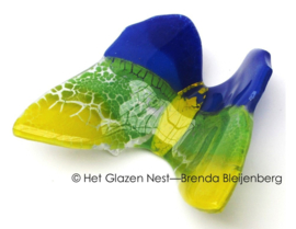Glas vlinder in blauw, groen en geel