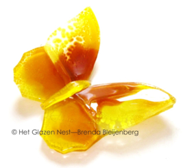 Kleine gele glazen vlinder