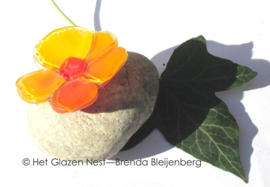Oranje viooltje in glaskunst