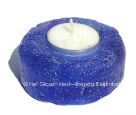 Waxinelichtje in blauw glas casting