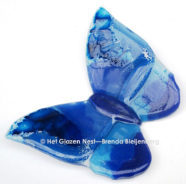Glas vlinder en in rustig blauwe kleuren