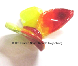 Glazen vlinder in geel en rood