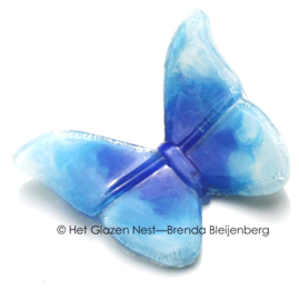 Glazen vlinder in aqua en wit