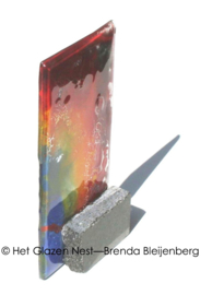 Glaskunst in abstracte regenboog kleuren