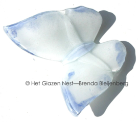 Grote wit met blauwe vlinder van glas