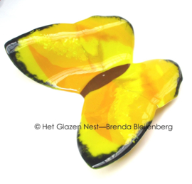 Grote gele vlinder in glaskunst