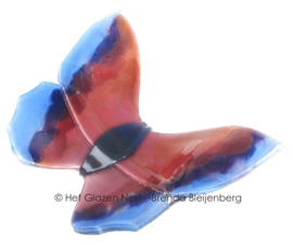 Bijzondere glazen vlinder in roze en blauw