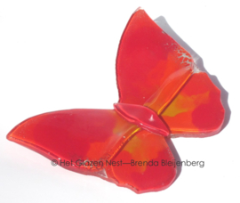Bijzondere vlinder in rood en oranje glas