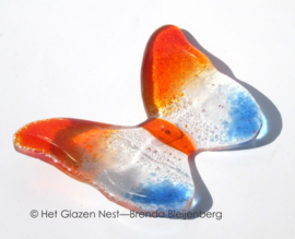Vliegende glasvlinder in oranje, blank en blauw