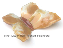 Glaskunst vlinder in zandkleuren