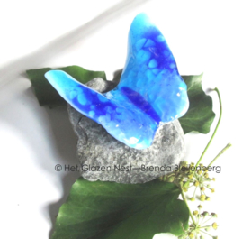 glaskunst vlinder in aqua blauwe tinten