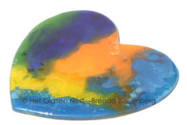 Hart in blauw en oranje glaskunst