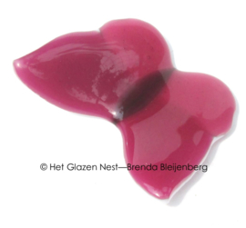 Glazen vlinder in vol roze