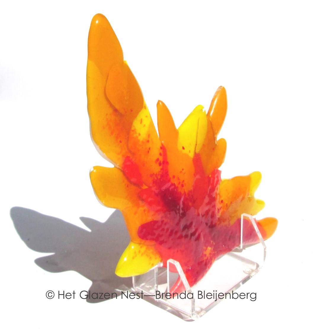 abstract figuur in oranje en geel