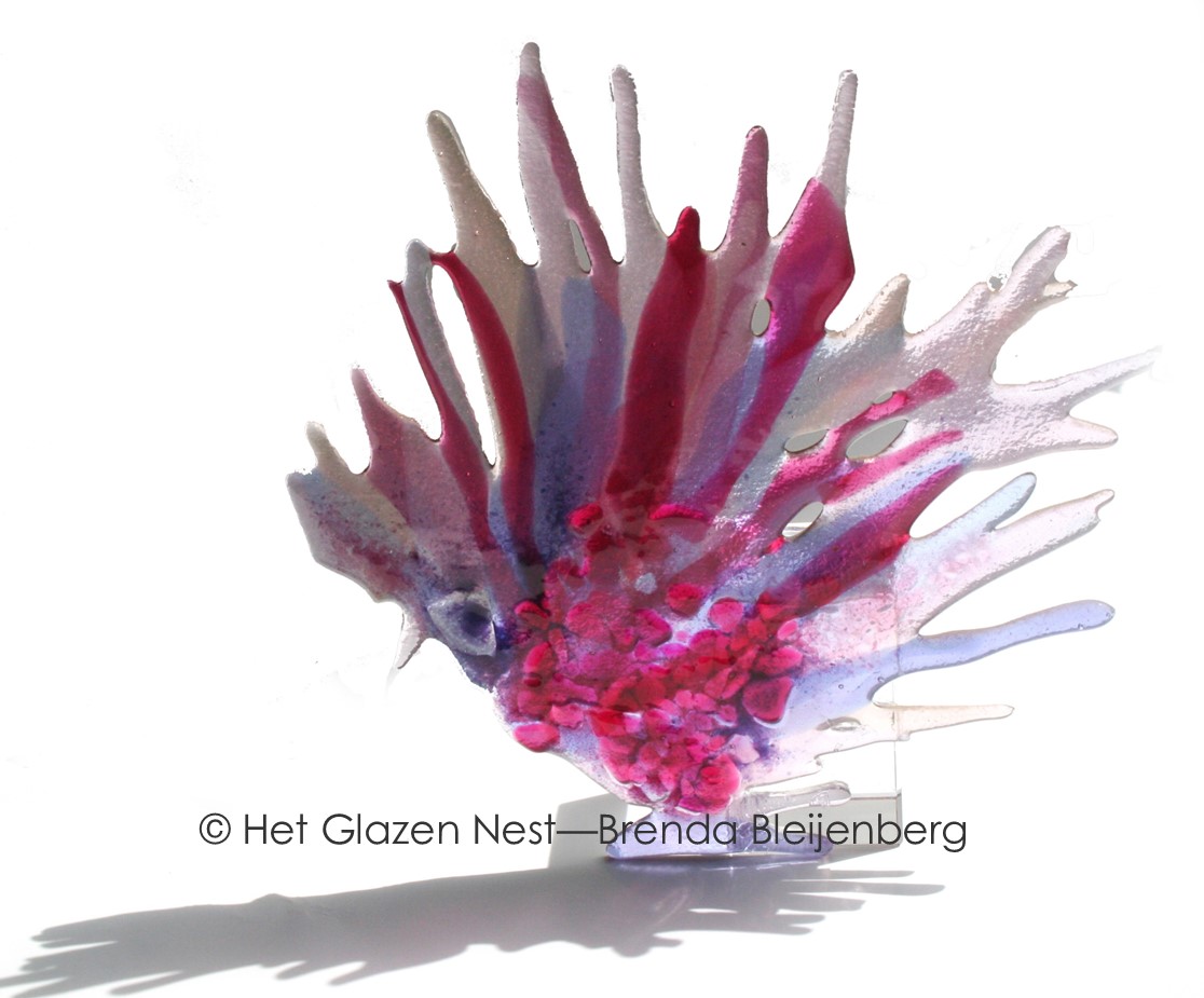 abstracte vogel in roze en lila