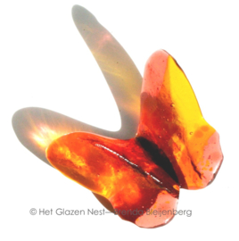 Glazen vlinder in speels oranje en roze