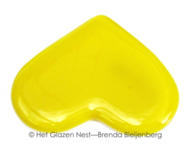 klein geel hart in glaskunst