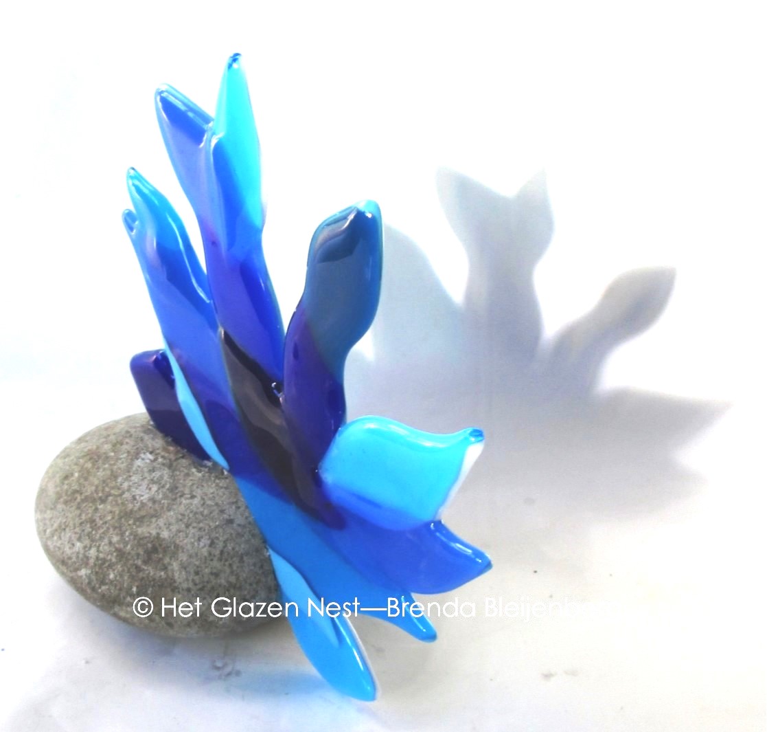 mini urn abstract mensfiguur in blauw