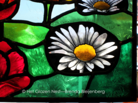 Glas in lood raam “Margriet en papavers“