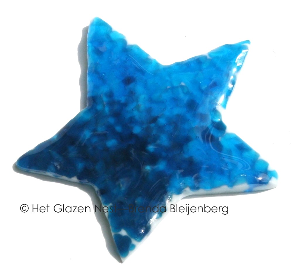 Glazen ster in zeeblauwe kleuren