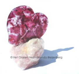 Roze hart in rozenkwarts