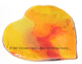 Geel en oranje hart in glaskunst