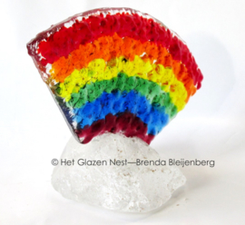 Kleine regenboog als mini urn