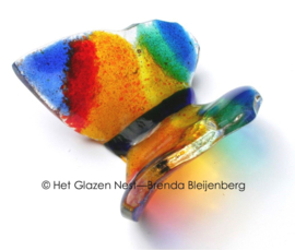 Glazen vlinder in speelse kleuren