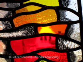 Glas in lood raam “Boekenstapel in geel“
