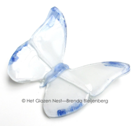 Witte glas vlinder met blauwe randen