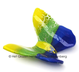 Glas vlinder in blauw, groen en geel