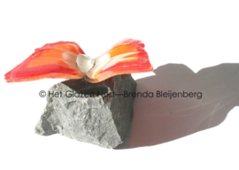 Glaskunst vlinder op steentje