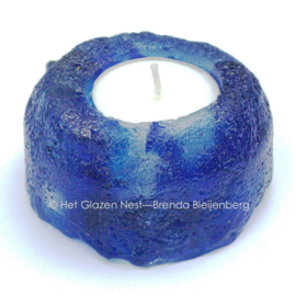 Blauw waxinelichtje als mini urn