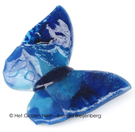 Glazen vlinder in blauwe kleuren