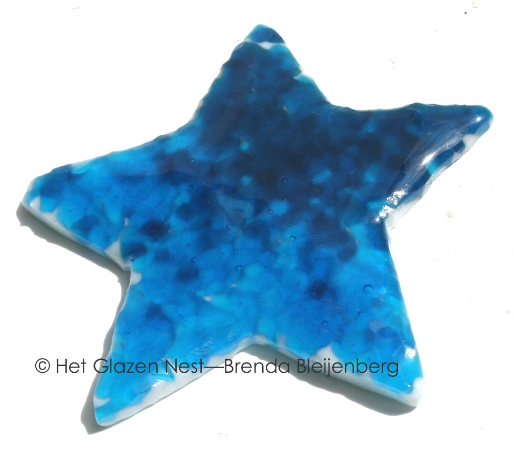 Glazen ster in zeeblauwe kleuren