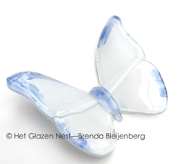 Witte glas vlinder met blauwe randen