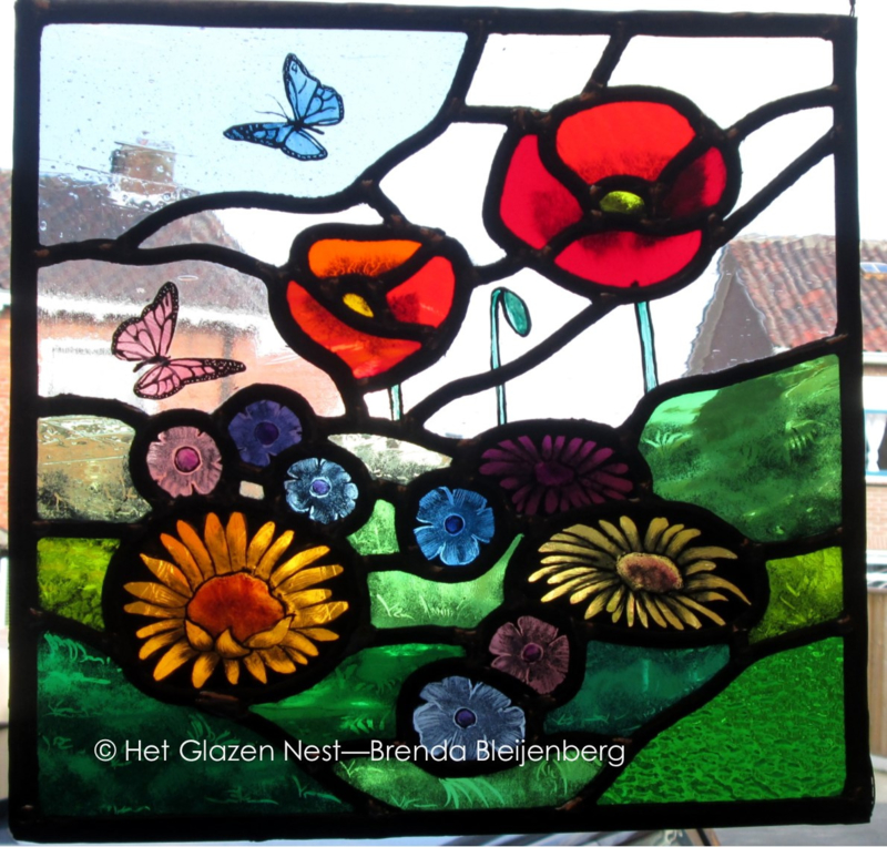 Glas in lood raam “tuin bloemen“ | glas in lood | Atelier Het Glazen Nest |  Brenda Bleijenberg