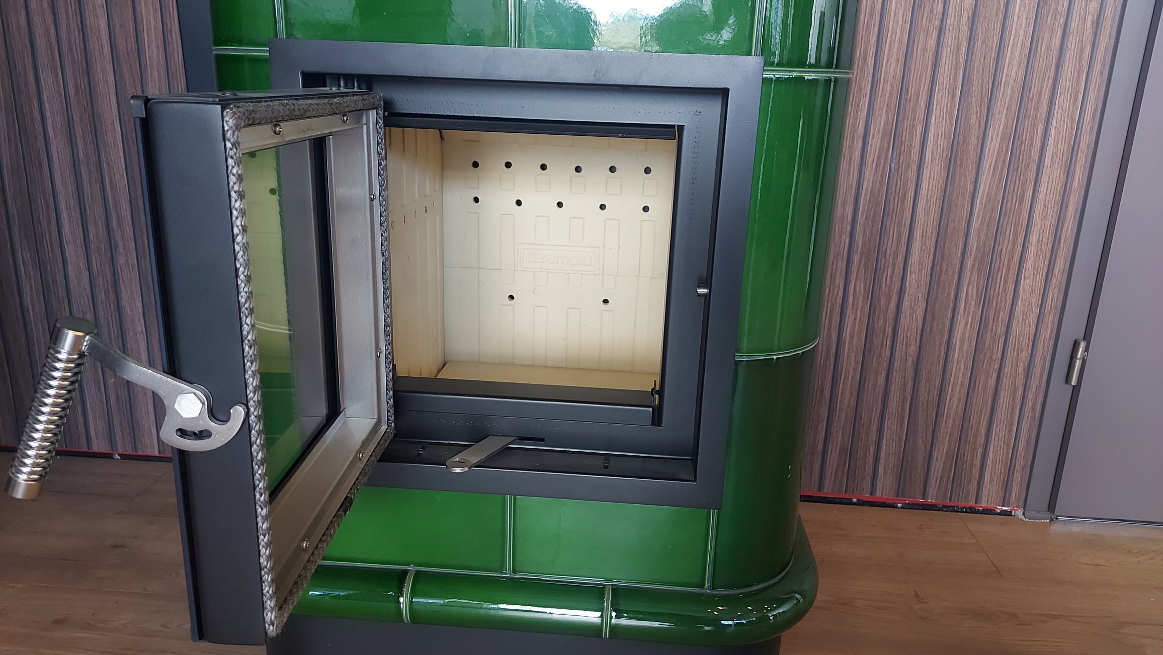 TEGELKACHEL MET OVEN 50% korting