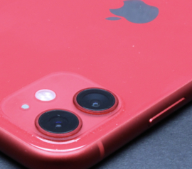 (No.5617) iPhone 11 64GB Rood **A-Grade**