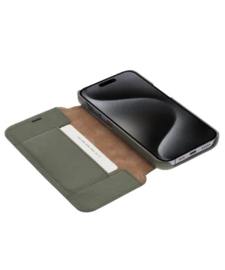 iPhone 15 Pro: MINIM  leather Bookcase  (Groen)
