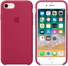 iPhone 7 / 8 / SE (2020): Liquid Silicone case (Berry)