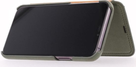 iPhone 13 Pro: MINIM  leather Bookcase  (Groen)