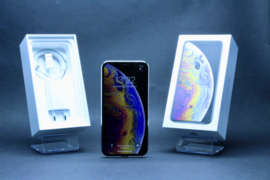 (No.5430) iPhone XS ZILVER 64GB **A/B-Grade**