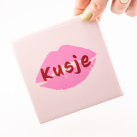 TE2988 | Tegeltje kusje | HomeBound by KY