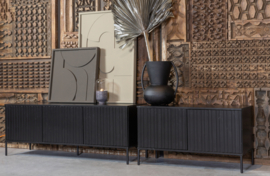 373473-Z | New Gravure - tv-meubel 150 cm - grenen zwart [fsc] | WOOOD Exclusive
