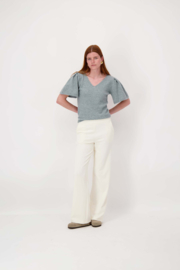 Vlindermouw top in fluffy garen - Silver blue | Zusss 