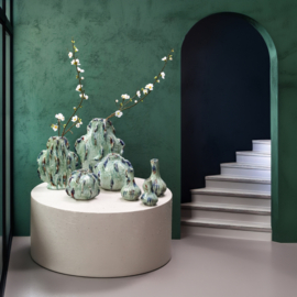 725207 | Jaclyne vase garlic shape S - green | PTMD