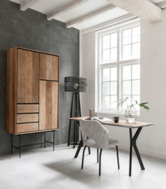 MP 204725 | Bureau Metropole | DTP Home