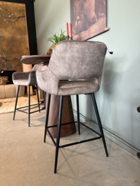 710057 | Fal barstoel low (2 stuks) - velvet bruin | PTMD - SHOWROOMOPRUIMING (alleen afhalen)